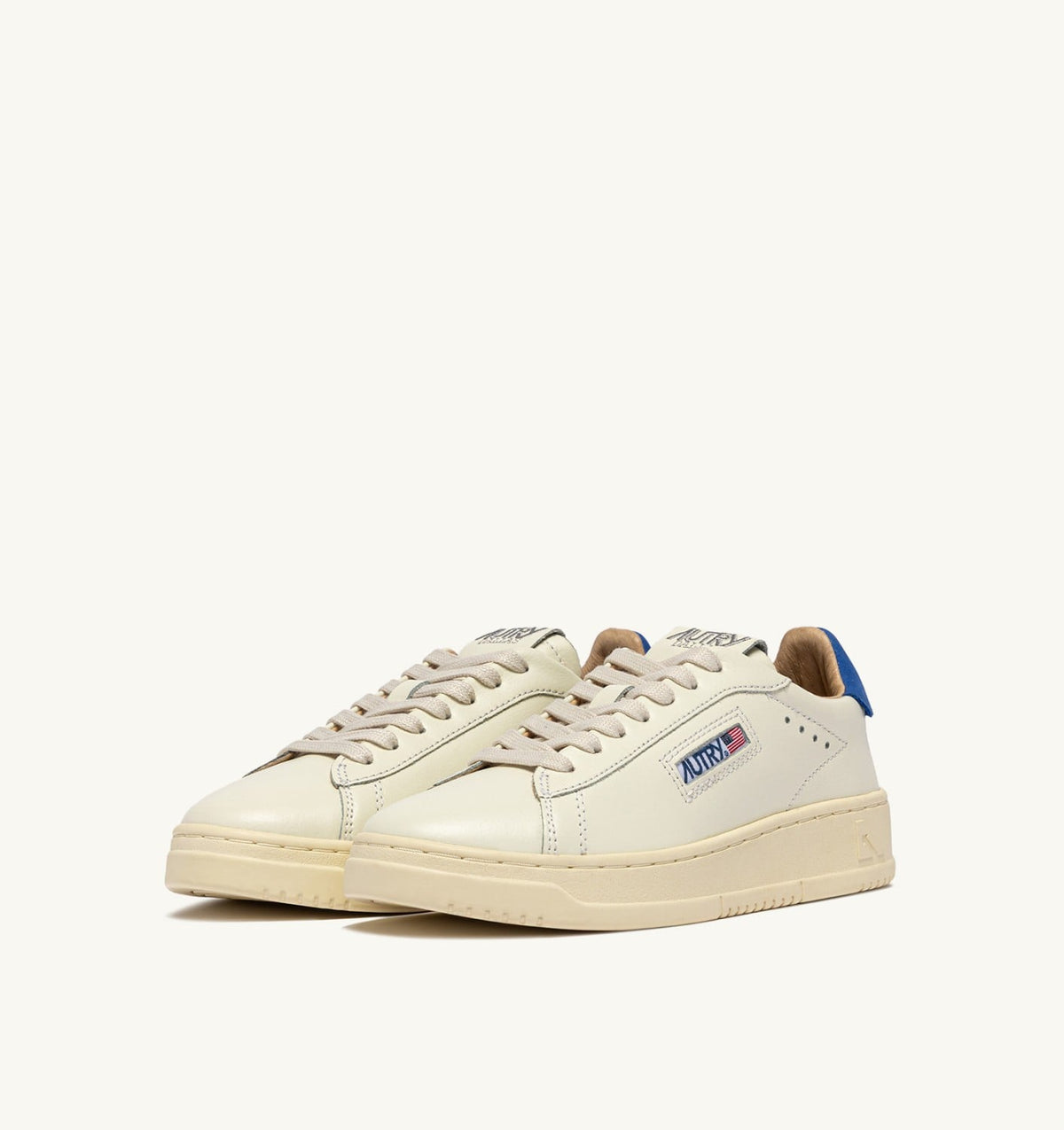 AUTRY Man DALLAS LOW SNEAKERS IN MARSHMALLOW AND LAPIS BLUE LEATHER
