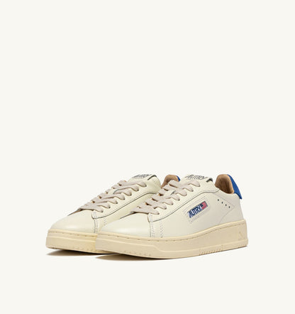 AUTRY Man DALLAS LOW SNEAKERS IN MARSHMALLOW AND LAPIS BLUE LEATHER