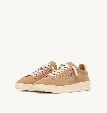 AUTRY Man DALLAS LOW SNEAKERS IN PEANUT SUEDE