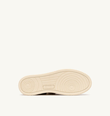 AUTRY Man DALLAS LOW SNEAKERS IN PEANUT SUEDE