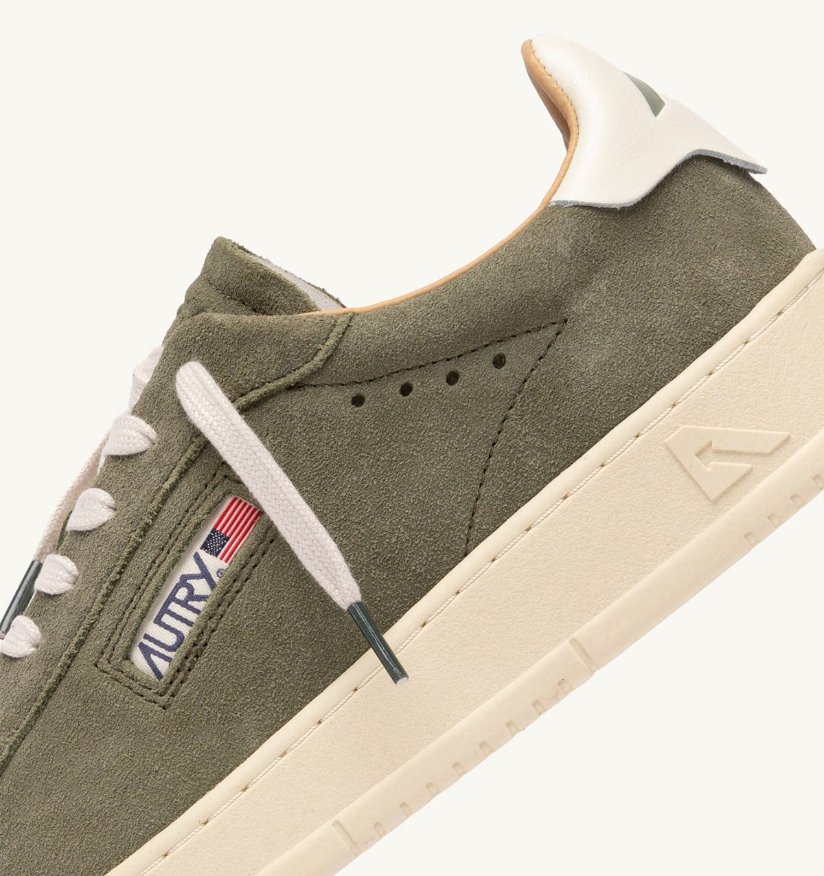 AUTRY Man DALLAS LOW SNEAKERS IN SMOKED GREEN SUEDE