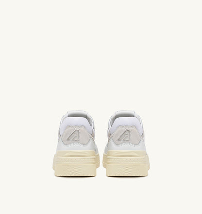 AUTRY Man CLC LOW SNEAKERS IN WHITE AND SUEDE LEATHER