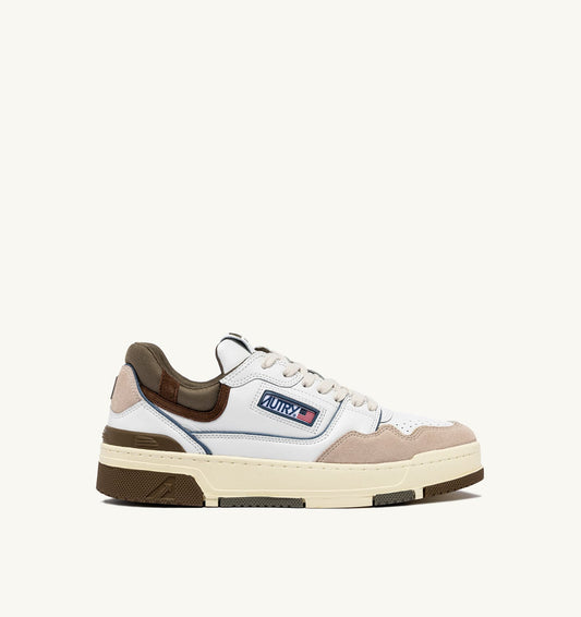 AUTRY Man CLC LOW SNEAKERS IN WHITE AND COVERT GREEN LEATHER SUEDE