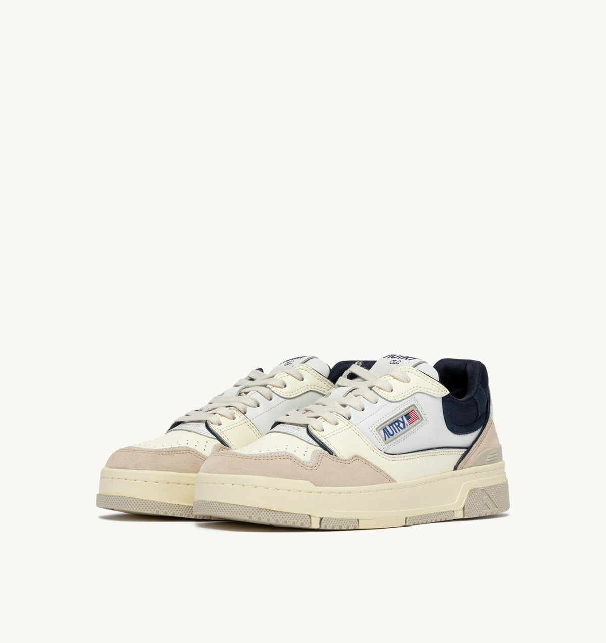 AUTRY Man SNEAKERS CLC LOW IN WHITE SAND AND SPACE BLUE LEATHER AND SUEDE