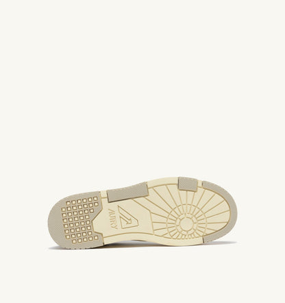 AUTRY Man SNEAKERS CLC LOW IN WHITE SAND AND SPACE BLUE LEATHER AND SUEDE