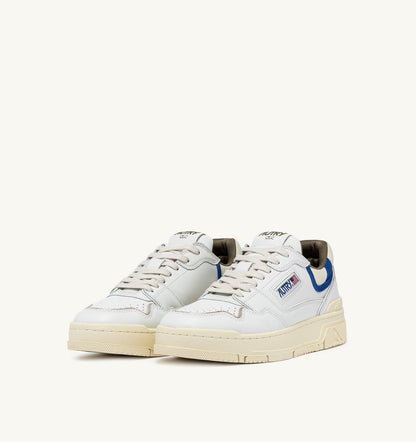 AUTRY Man CLC LOW SNEAKERS IN WHITE LEATHER AND BLUE SUEDE