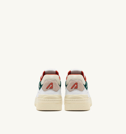 AUTRY Man CLC LOW SNEAKERS IN WHITE LEATHER AND FOREST SUEDE