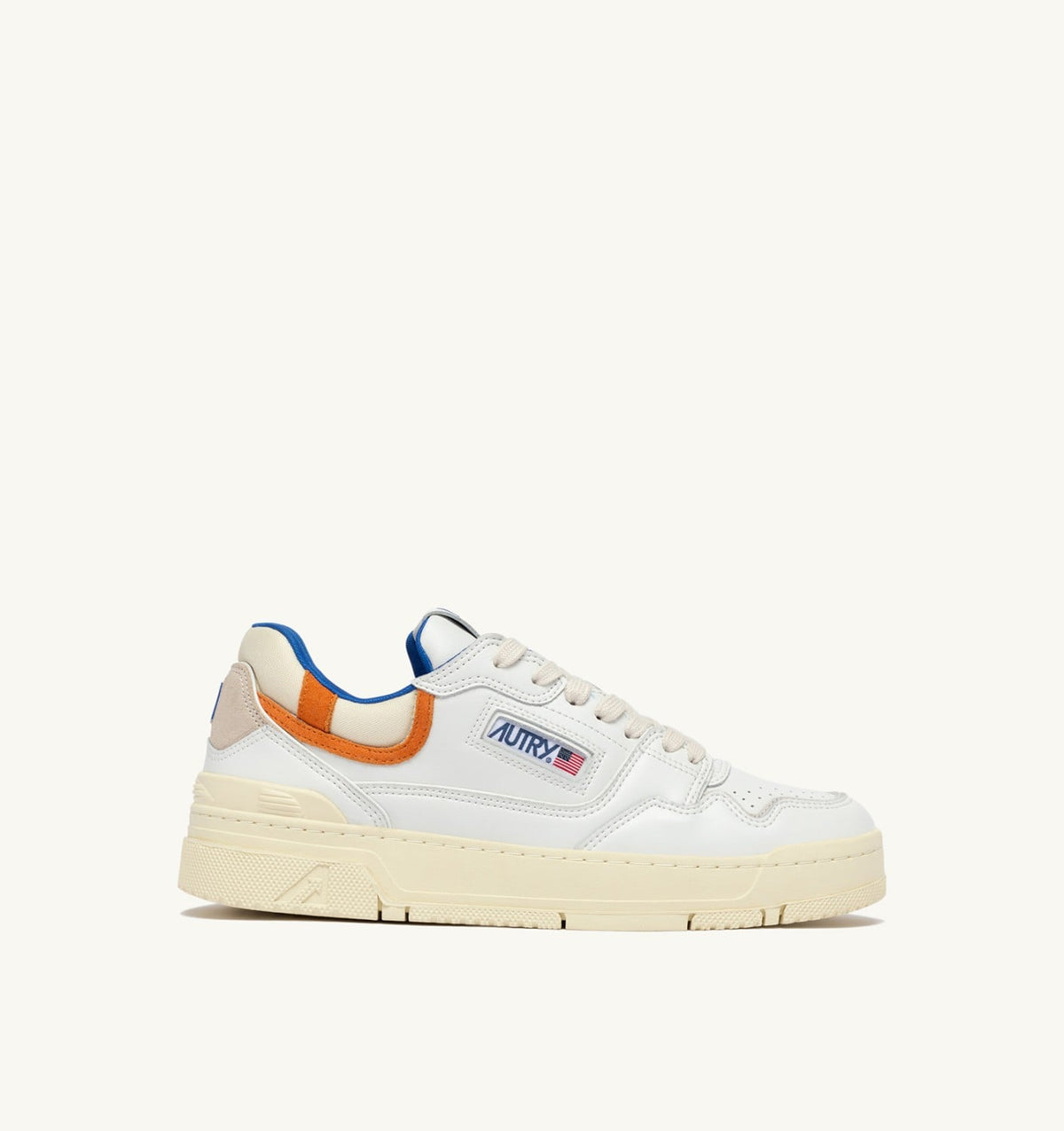 AUTRY Man SNEAKERS CLC LOW IN WHITE AND FANTA LEATHER