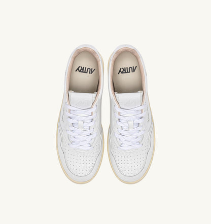 AUTRY Man GOLF LOW SNEAKERS IN WHITE LEATHER