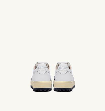 AUTRY Man GOLF LOW SNEAKERS IN WHITE AND NAVY LEATHER