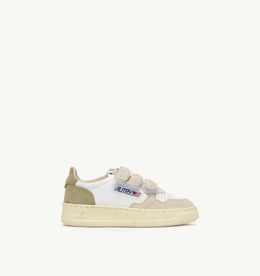 AUTRY Kid MEDALIST KIDSTRIPES SNEAKERS IN WHITE LEATHER AND GREEN AND SAND SUEDE