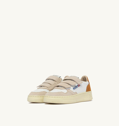 AUTRY Kid MEDALIST KIDSTRIPES SNEAKERS IN WHITE LEATHER AND BROWN MUSCAT AND SAND SUEDE