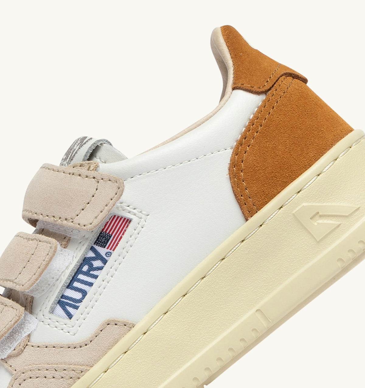 AUTRY Kid MEDALIST KIDSTRIPES SNEAKERS IN WHITE LEATHER AND BROWN MUSCAT AND SAND SUEDE