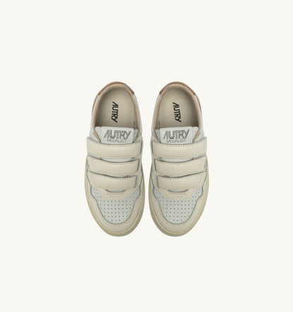 AUTRY Kid MEDALIST LOW KIDSTRIPES SNEAKERS IN LEATHER COLOR WHISPER WHITE IVORY WHITE AND BROWN SUGAR