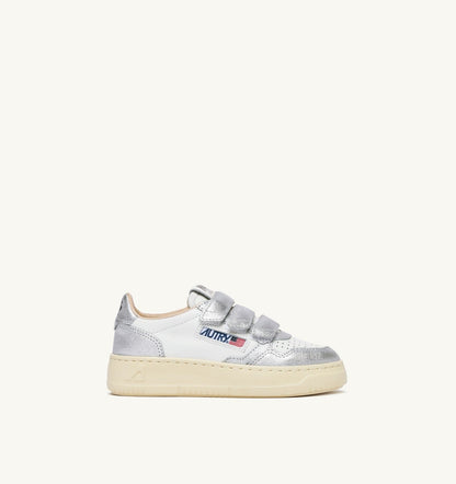AUTRY Kid MEDALIST KIDSTRIPES LOW BICOLOR SNEAKERS IN WHITE AND SILVER LEATHER
