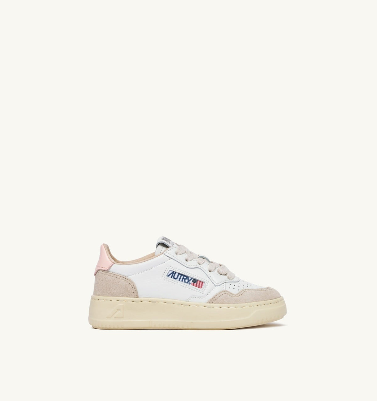 AUTRY Kid MEDALIST KIDS LOW SNEAKERS IN WHITE AND CREOLE PINK SUEDE