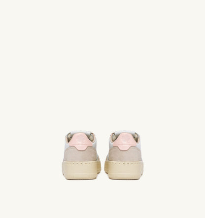 AUTRY Kid MEDALIST KIDS LOW SNEAKERS IN WHITE AND CREOLE PINK SUEDE