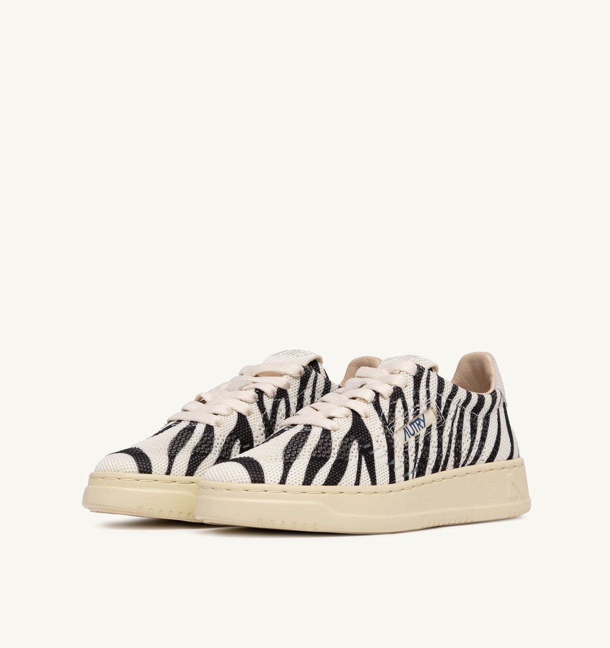 AUTRY Woman MEDALIST EASEKNIT LOW SNEAKERS IN 'ZEBRA PRINT' IVORY WHITE AND BLACK KNIT