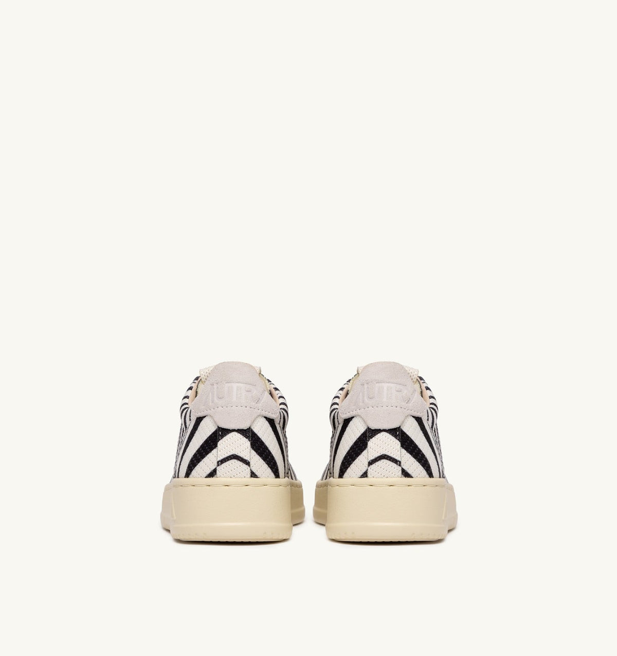 AUTRY Woman MEDALIST EASEKNIT LOW SNEAKERS IN 'ZEBRA PRINT' IVORY WHITE AND BLACK KNIT