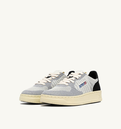 AUTRY Woman MEDALIST EASEKNIT LOW SNEAKERS IN IVORY WHITE BLACK AND SILVER KNIT