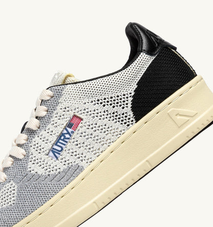 AUTRY Woman MEDALIST EASEKNIT LOW SNEAKERS IN IVORY WHITE BLACK AND SILVER KNIT