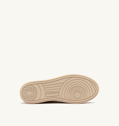 AUTRY Woman MEDALIST EASEKNIT LOW SNEAKERS IN CREME BRULEE KNIT