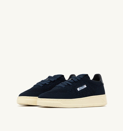 AUTRY Woman MEDALIST EASEKNIT LOW SNEAKERS IN SPACE BLUE KNIT