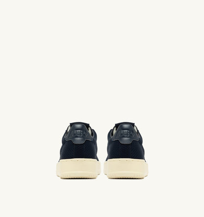 AUTRY Woman MEDALIST EASEKNIT LOW SNEAKERS IN SPACE BLUE KNIT