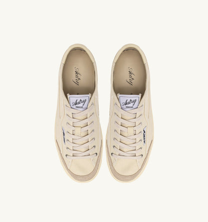 AUTRY Woman WINDSCAPE LOW SNEAKERS IN CREAM CANVAS