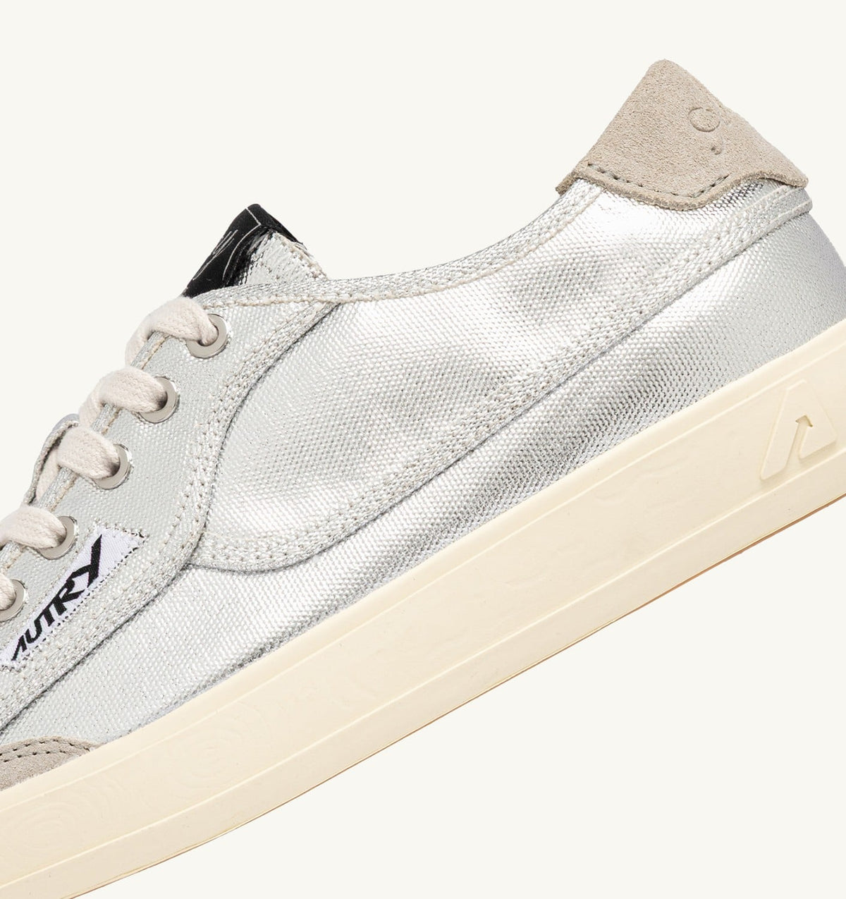 AUTRY Woman WINDSCAPE LOW SNEAKERS IN SILVER CANVAS