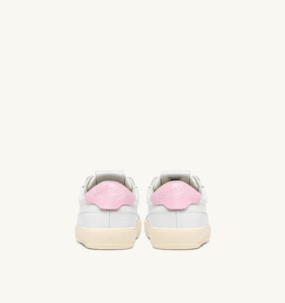 AUTRY Woman WINDSCAPE LOW SNEAKERS IN WHITE AND FAIRY TALE LEATHER