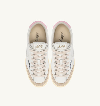 AUTRY Woman WINDSCAPE LOW SNEAKERS IN WHITE AND FAIRY TALE LEATHER