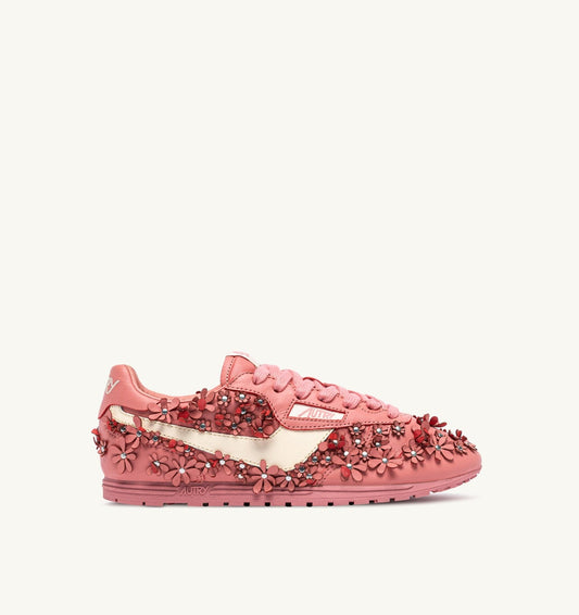 AUTRY Woman WINDSPIN FLOWERS SNEAKERS IN LOBSTER BISQUE LEATHER