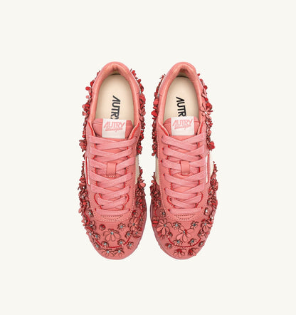 AUTRY Woman WINDSPIN FLOWERS SNEAKERS IN LOBSTER BISQUE LEATHER