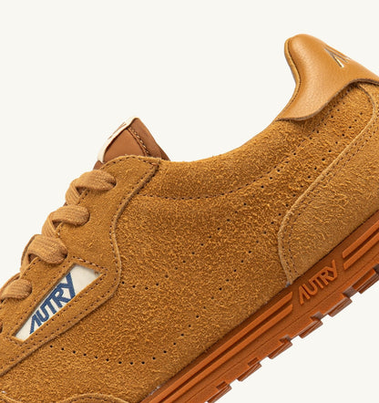 AUTRY Woman SNEAKERS WINDSPIN IN DEER SUEDE