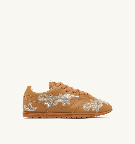 AUTRY Woman WINDSPIN SNEAKERS IN EARTH LEATHER WITH DECORATIONS
