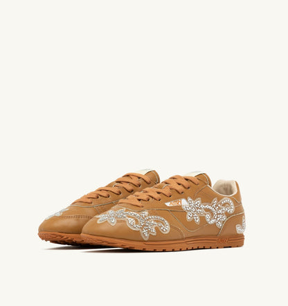 AUTRY Woman WINDSPIN SNEAKERS IN EARTH LEATHER WITH DECORATIONS