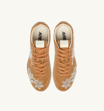 AUTRY Woman WINDSPIN SNEAKERS IN EARTH LEATHER WITH DECORATIONS