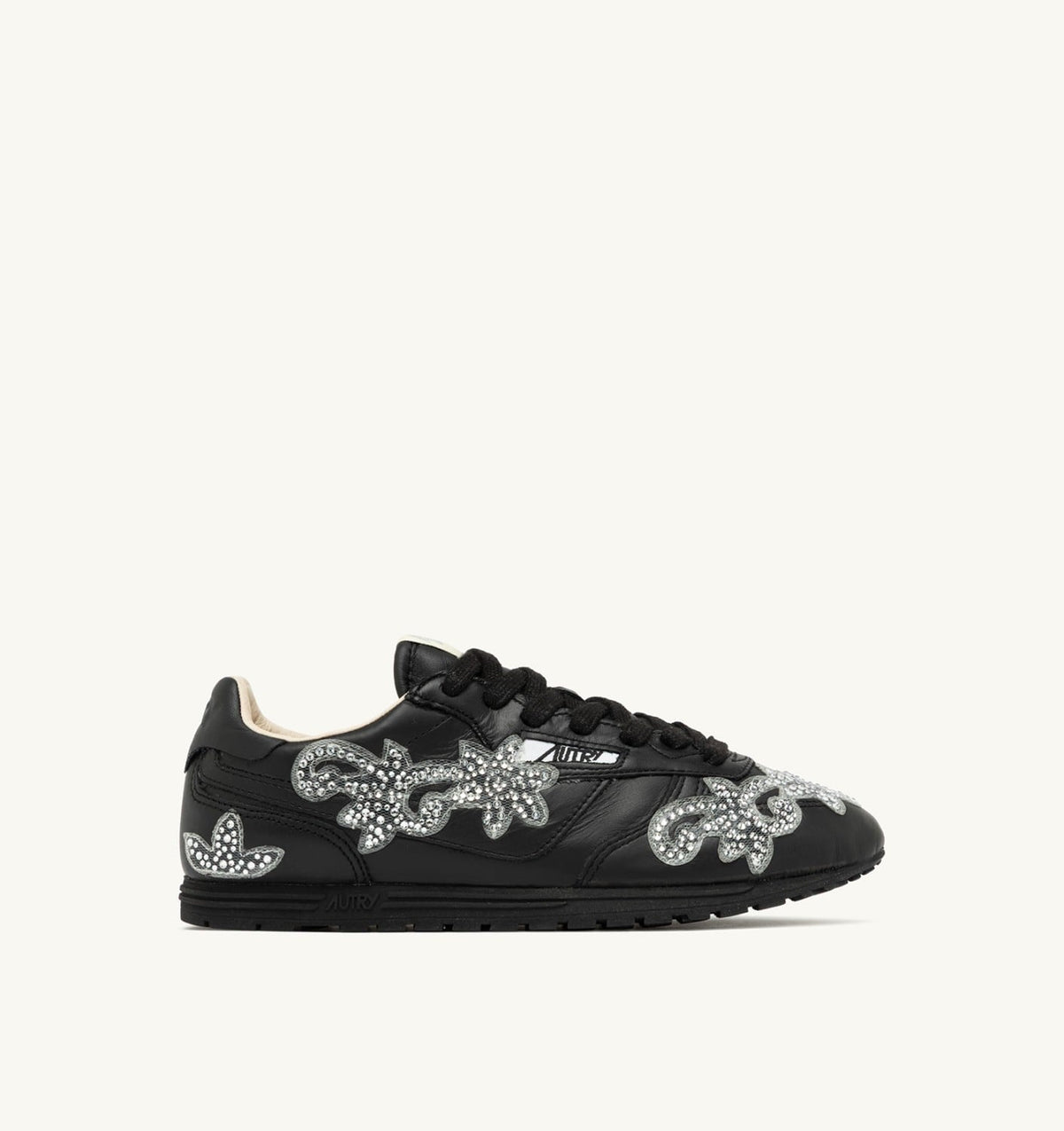 AUTRY Woman WINDSPIN SNEAKERS IN BLACK LEATHER WITH DECORATIONS