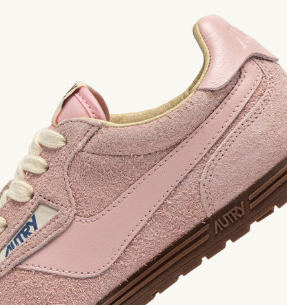 AUTRY Woman WINDSPIN SNEAKERS IN ROSEMARY SUEDE AND LEATHER