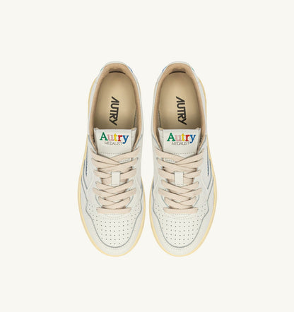 AUTRY Man MEDALIST LOW SNEAKERS IN WHITE LEATHER