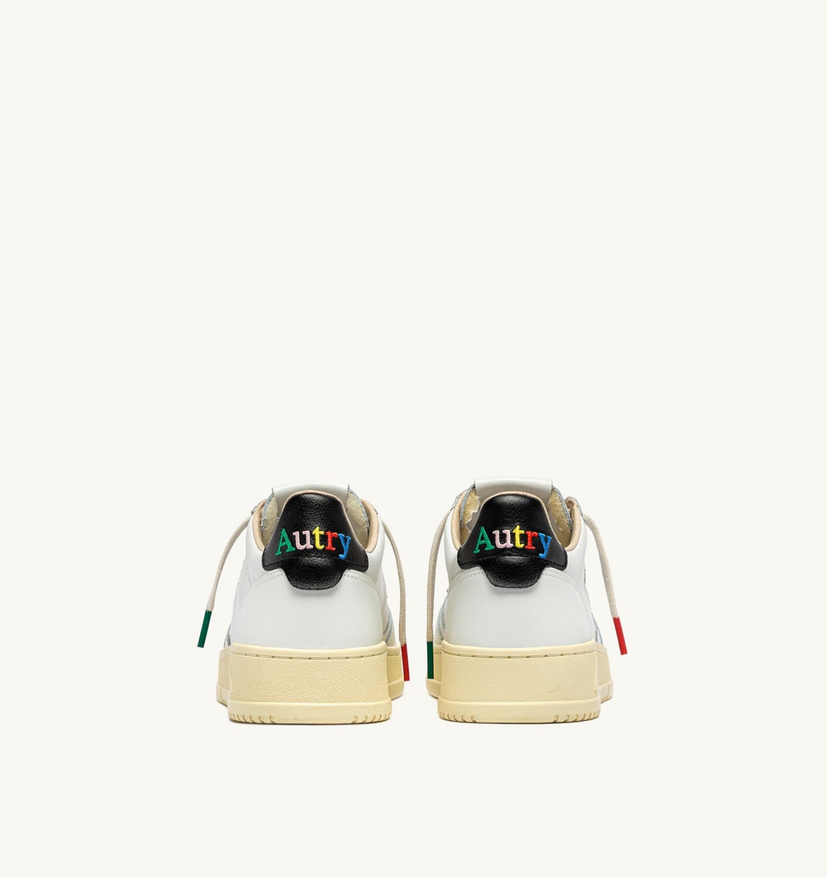 AUTRY Man MEDALIST LOW SNEAKERS IN WHITE AND BLACK LEATHER