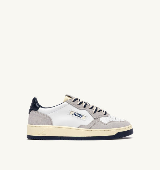 AUTRY Man MEDALIST LOW SNEAKERS IN VAPOR AND SPACE SUEDE AND LEATHER