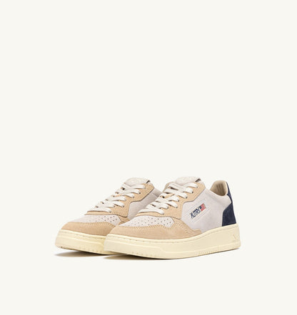 AUTRY Man MEDALIST LOW TRICOLOR SNEAKERS IN SUEDE COLOR WHITE SAND AND BLUE SPACE