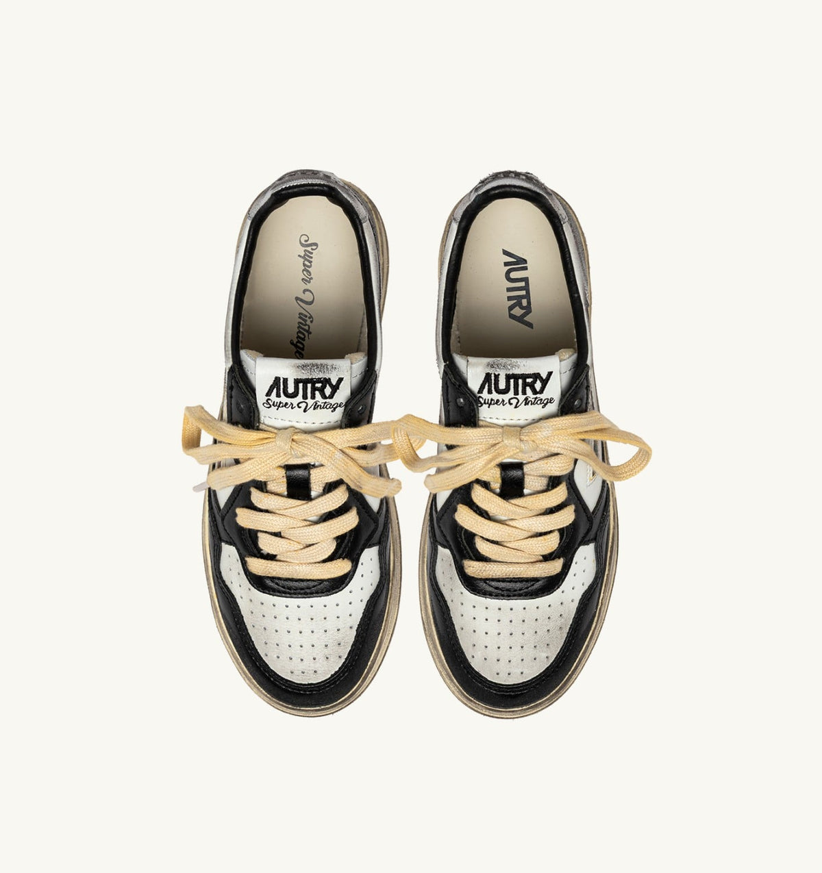 AUTRY Man MEDALIST LOW SUPER VINTAGE SNEAKERS IN WHITE BLACK AND SILVER LEATHER