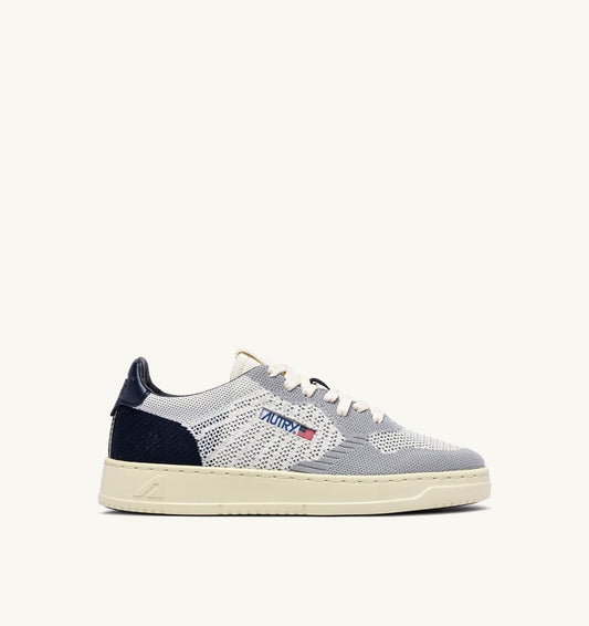 AUTRY Man MEDALIST EASEKNIT LOW SNEAKERS IN IVORY WHITE SPACE AND LOFT KNIT