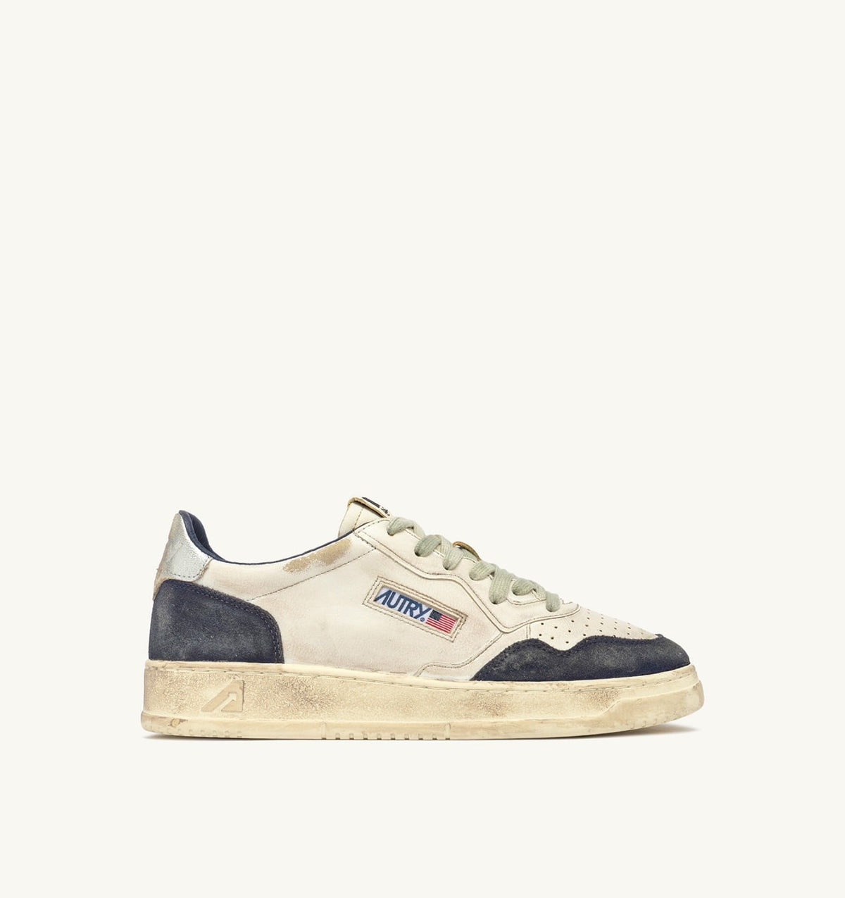 AUTRY Man MEDALIST LOW SUPER VINTAGE SNEAKERS IN SPACE BLUE AND SILVER LEATHER SUEDE