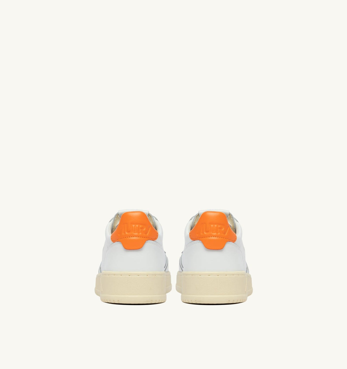 AUTRY Man MEDALIST LOW SNEAKERS IN WHITE AND PARSIMMON ORANGE LEATHER