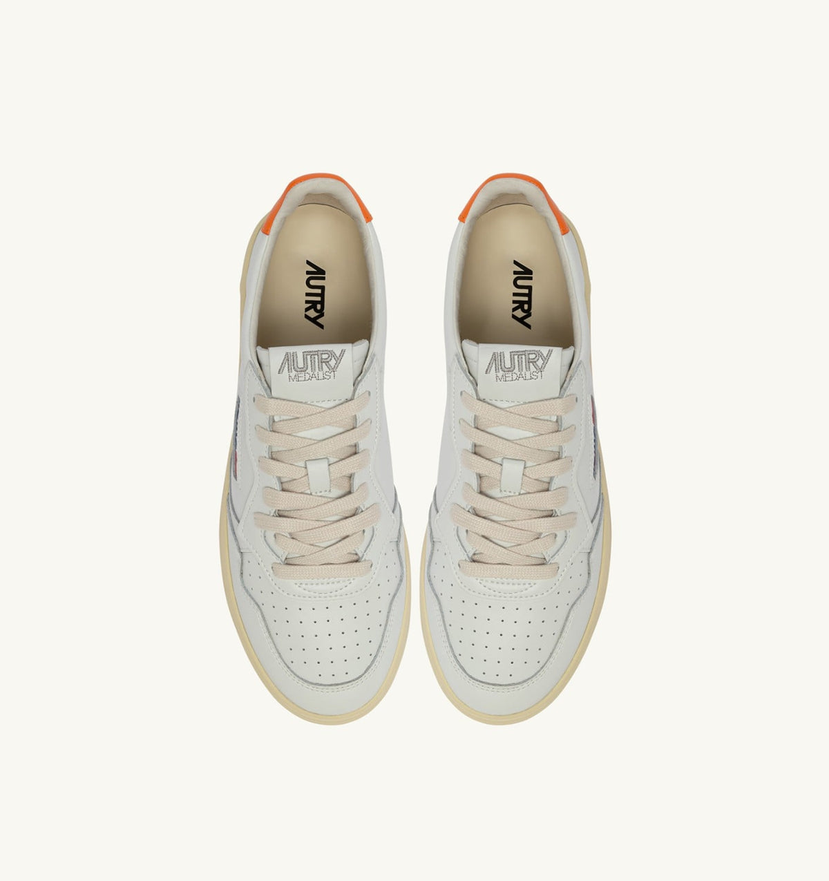 AUTRY Man MEDALIST LOW SNEAKERS IN WHITE AND PARSIMMON ORANGE LEATHER