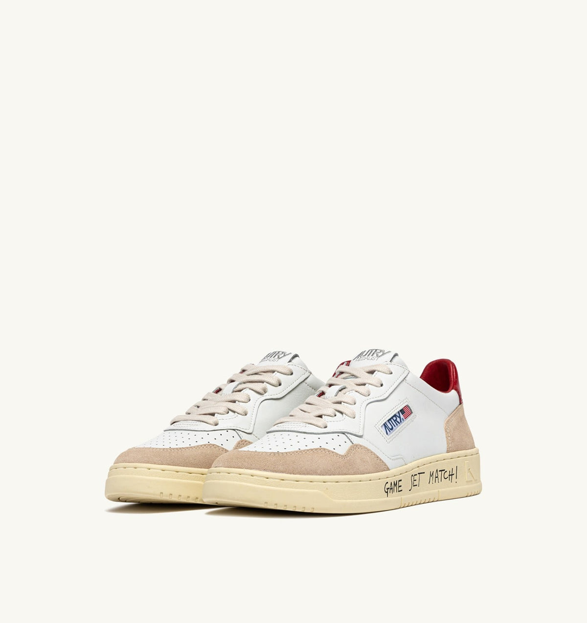 AUTRY Man MEDALIST LOW SNEAKERS IN WHITE AND RED SUEDE AND LEATHER WITH LETTERING